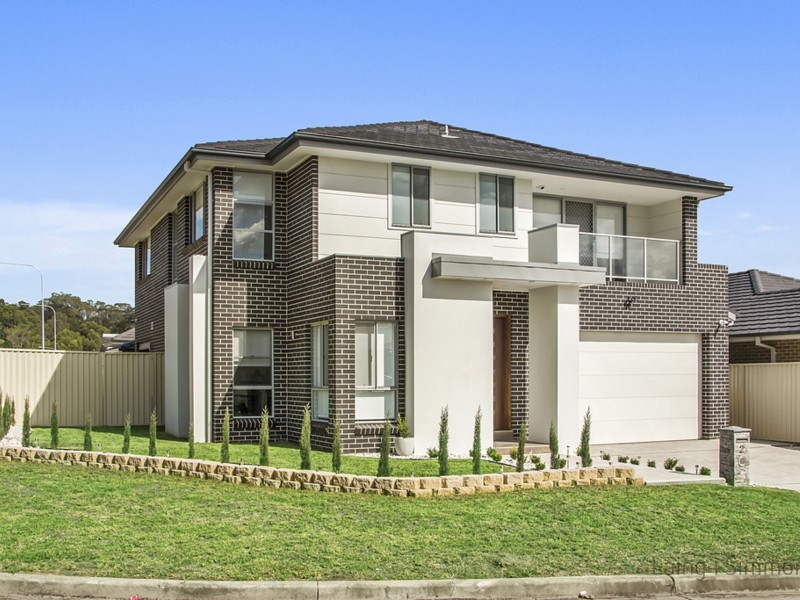 2 Kingsford Smith Avenue, Middleton Grange NSW 2171