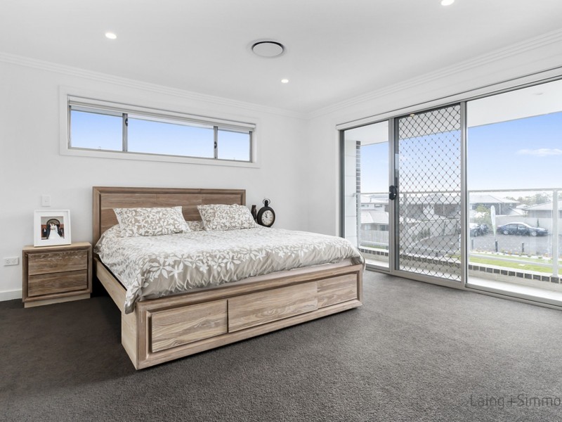 2 Kingsford Smith Avenue, Middleton Grange NSW 2171