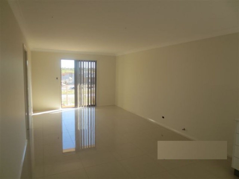 22A GILRUTH AVE, Middleton Grange NSW 2171