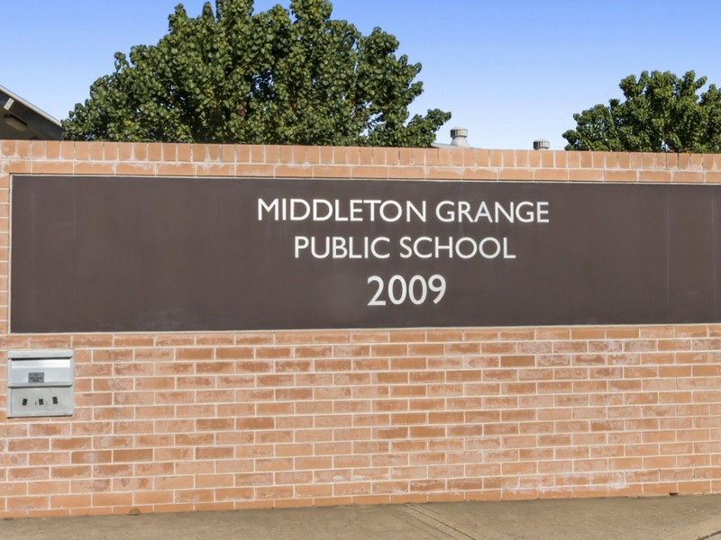 61 Melrose Street, Middleton Grange NSW 2171