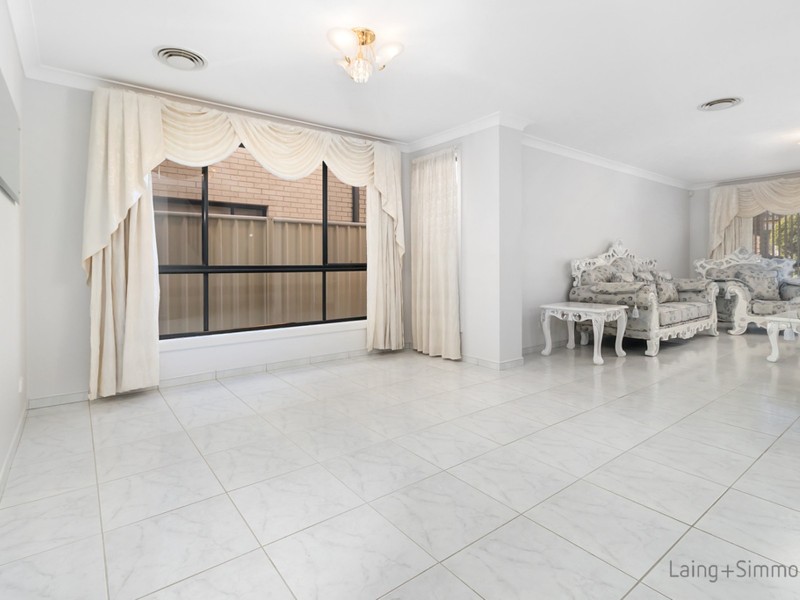 23 Gundagai Crescent, Wakeley NSW 2176