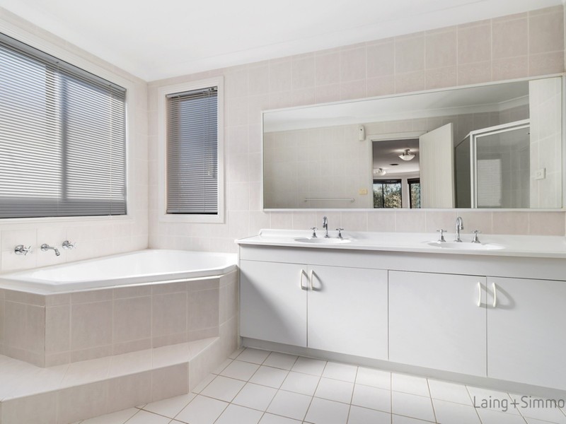 23 Gundagai Crescent, Wakeley NSW 2176