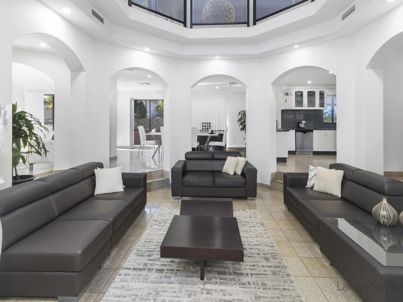 10 Nowland Place, Abbotsbury NSW 2176