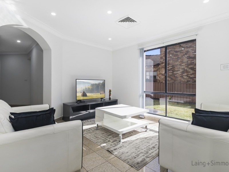 10 Nowland Place, Abbotsbury NSW 2176