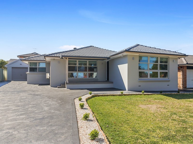 30 Canterbury Road, St Johns Park NSW 2176