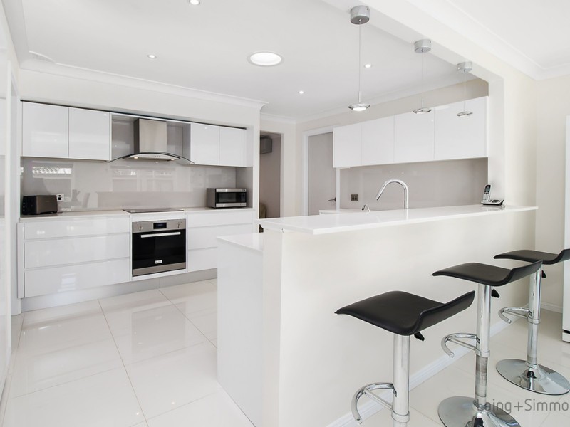 30 Canterbury Road, St Johns Park NSW 2176