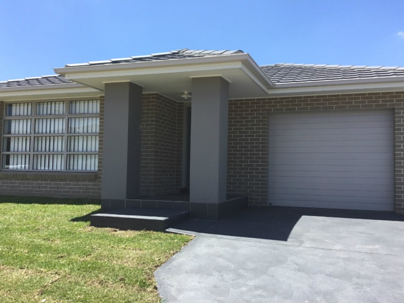 24 DRUES AVE, Edmondson Park NSW 2174