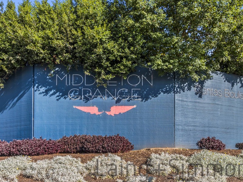 64 Bryant Avenue, Middleton Grange NSW 2171