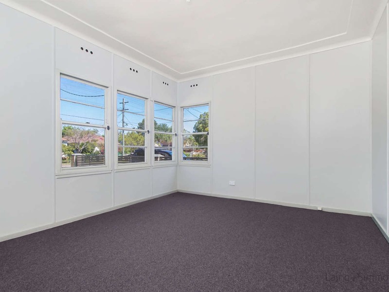 90 Mandarin Street, Villawood NSW 2163