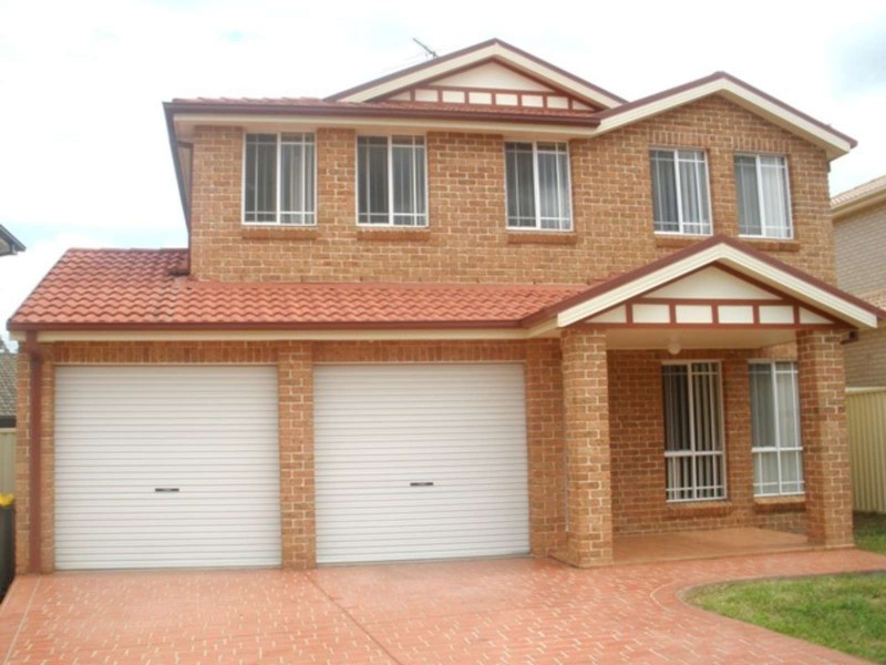 21b  ST HELENS CL, West Hoxton NSW 2171