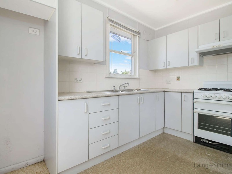 20 Birdwood Avenue, Cabramatta West NSW 2166