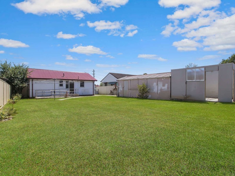 20 Birdwood Avenue, Cabramatta West NSW 2166