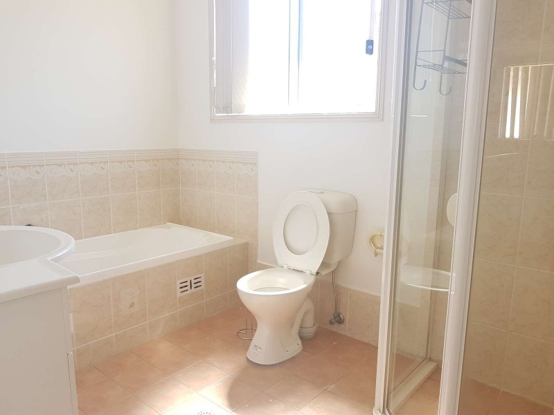 21B- ST HELENS CL, West Hoxton NSW 2171