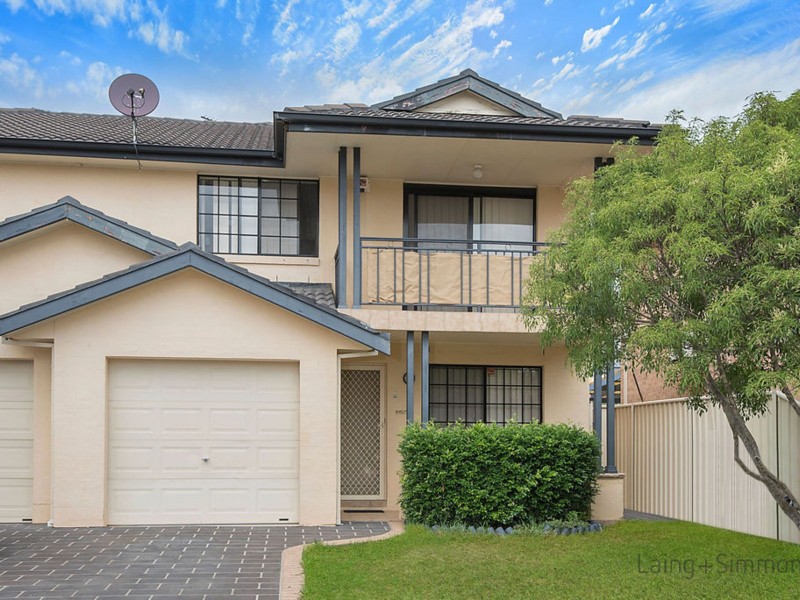 17 Bentinck Drive, Green Valley NSW 2168