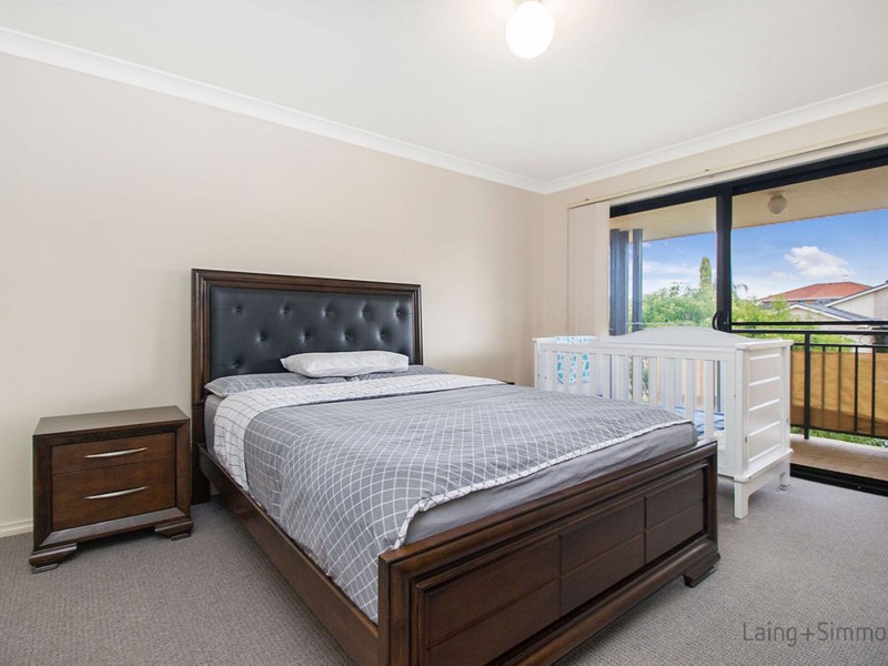 17 Bentinck Drive, Green Valley NSW 2168