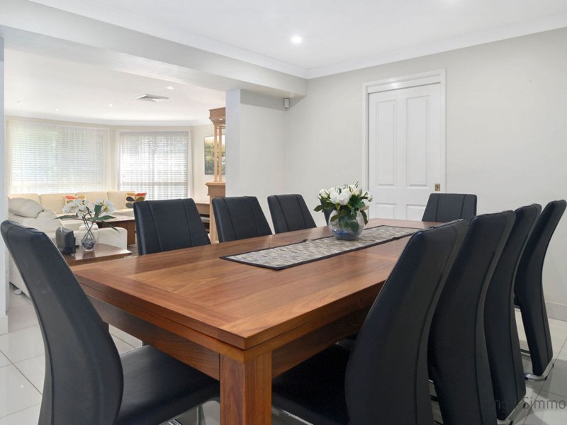 121 Edinburgh Circuit, Cecil Hills NSW 2171