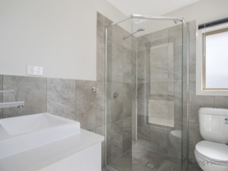 19A BRAVO AVENUE, Middleton Grange NSW 2171