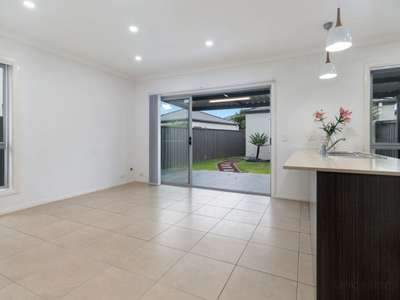 22 Truscott Avenue, Middleton Grange NSW 2171