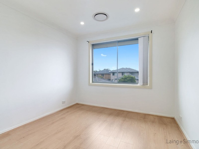 22 Truscott Avenue, Middleton Grange NSW 2171