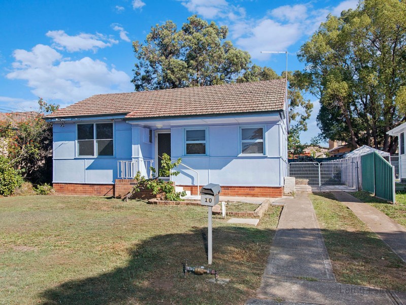 10 Neerini Avenue, Smithfield NSW 2164