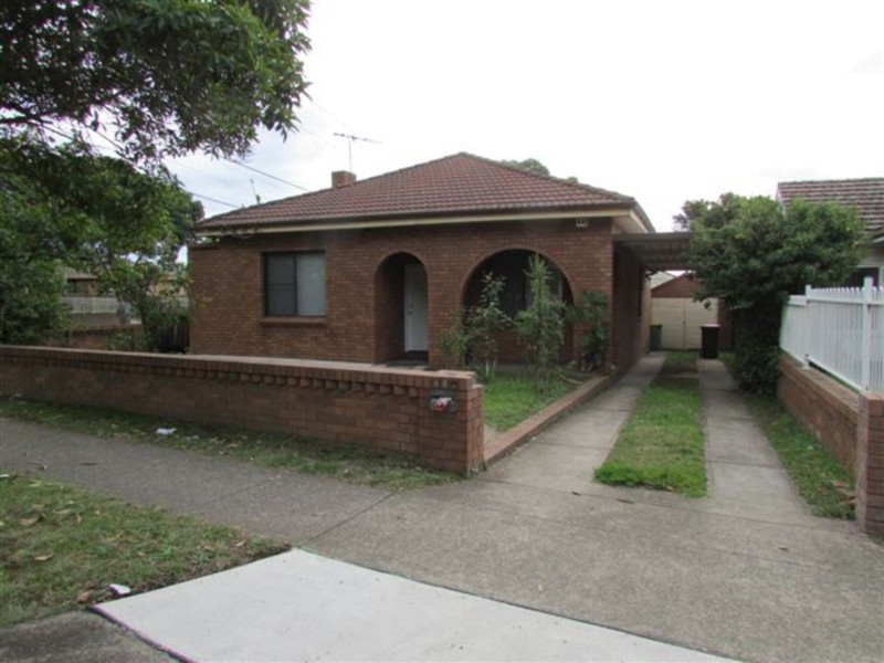 46A STATION ST, Fairfield NSW 2165