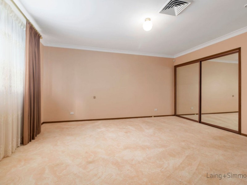 26 Salter Road, Bossley Park NSW 2176