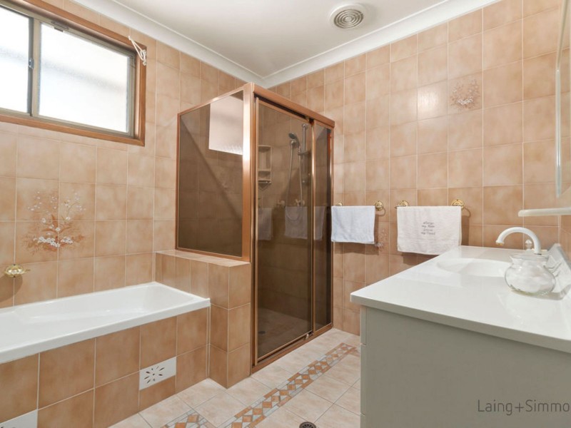 26 Salter Road, Bossley Park NSW 2176