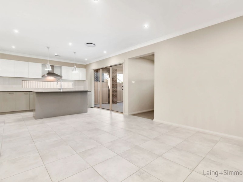 62- Bryant Avenue, Middleton Grange NSW 2171