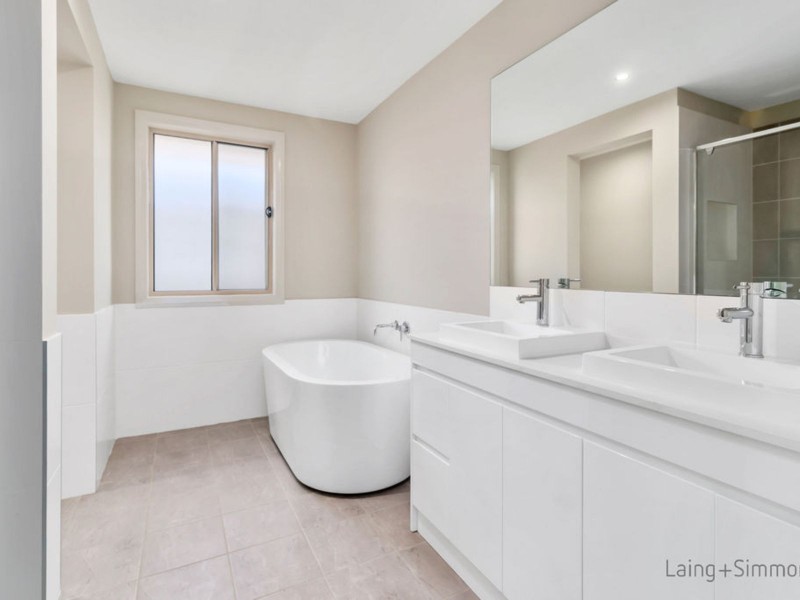 62- Bryant Avenue, Middleton Grange NSW 2171