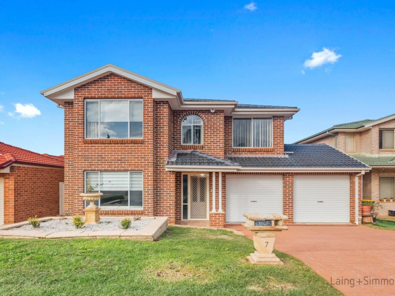 7 Nicholas Crescent, Cecil Hills NSW 2171