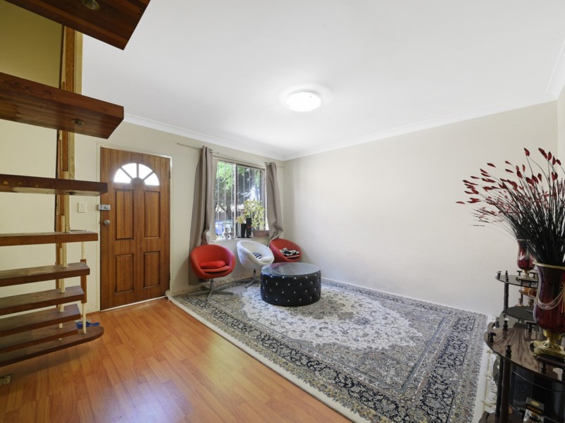 6/32 Railway Parade, Fairfield NSW 2165