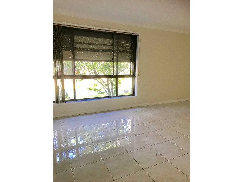 43 Innisfail Rd, Wakeley NSW 2176