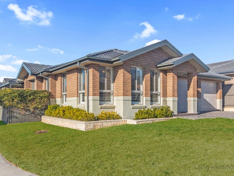 10 Hargrave Avenue, Middleton Grange NSW 2171