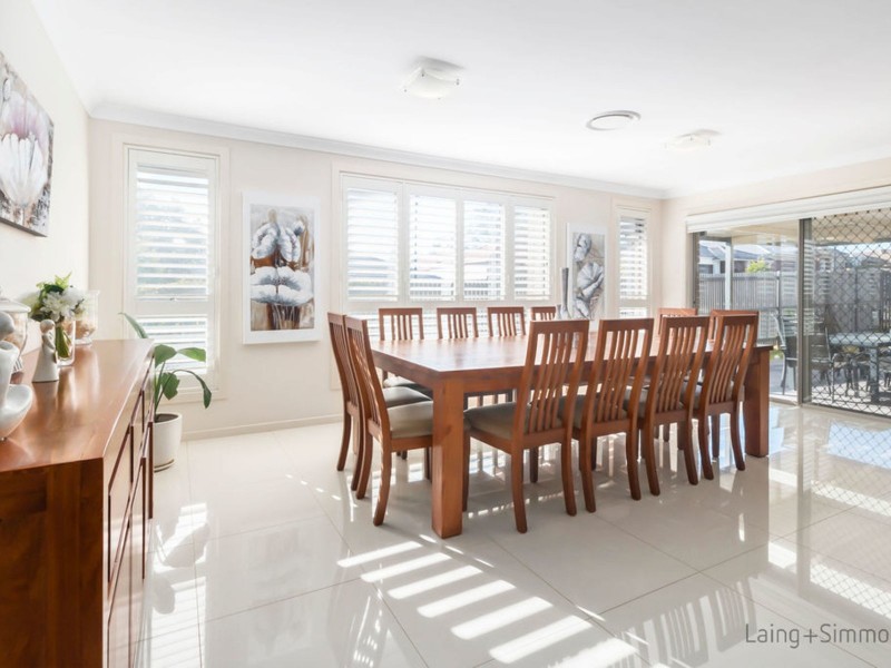 10 Hargrave Avenue, Middleton Grange NSW 2171