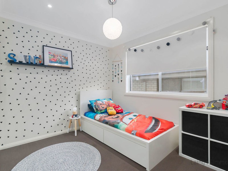 12 Mcintyre Circuit, Middleton Grange NSW 2171