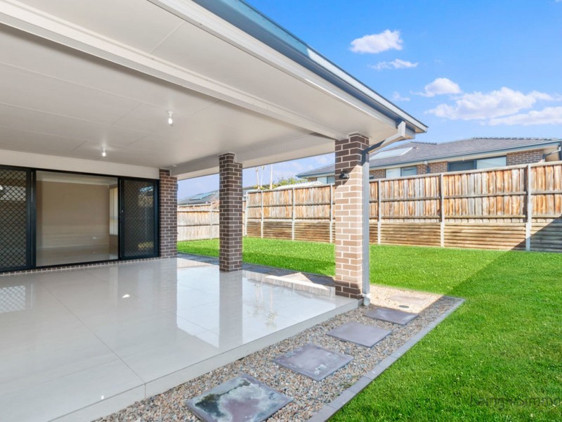 19 Brinsmead Avenue, Middleton Grange NSW 2171