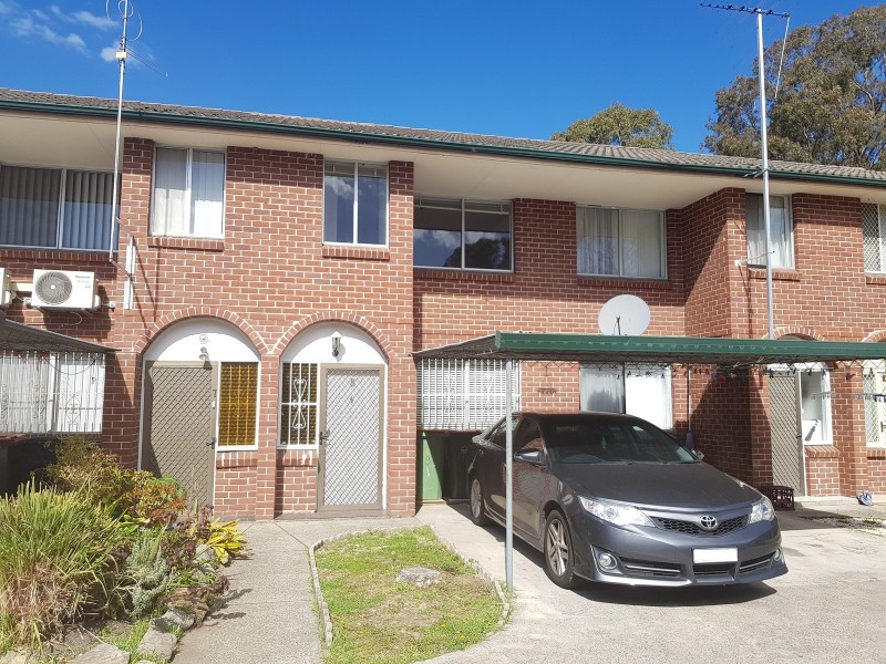 8/112-114- Wattle Ave, Carramar NSW 2163