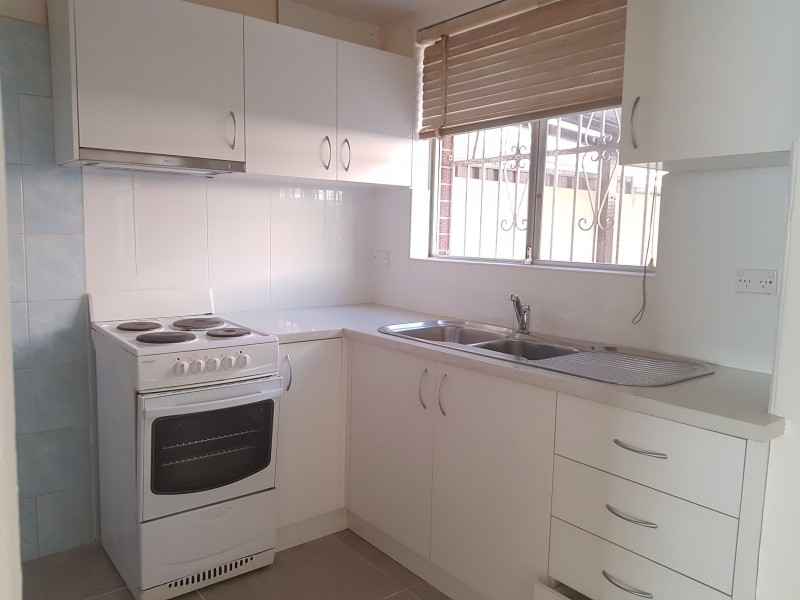 8/112-114- Wattle Ave, Carramar NSW 2163