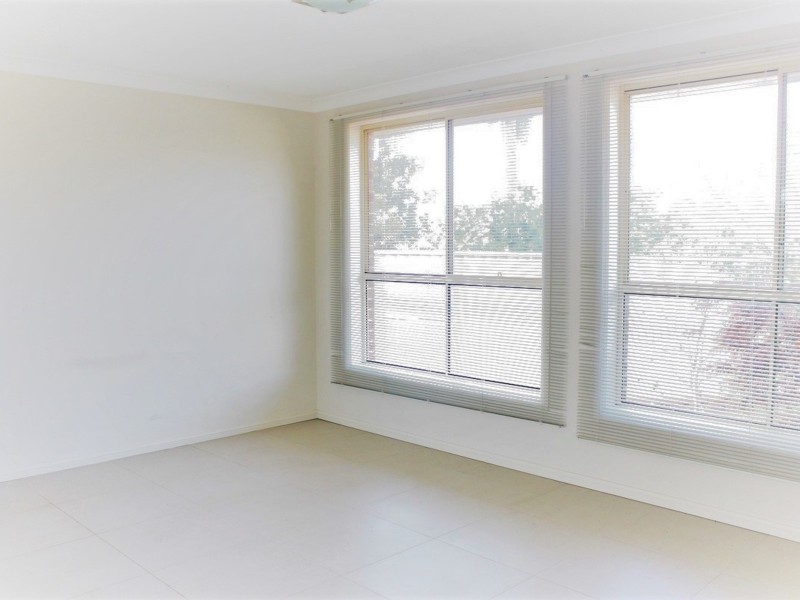 80B Southern Cross Ave, Middleton Grange NSW 2171