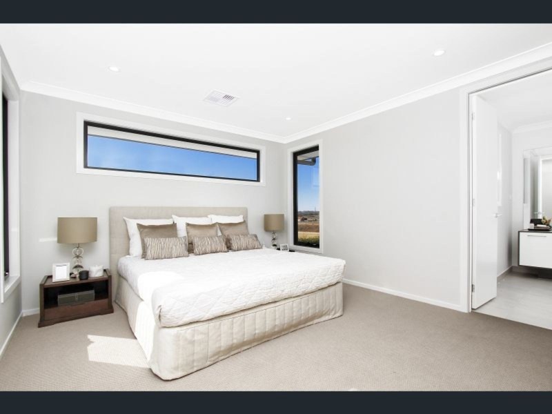 Lot 118 McNeil Circuit, Oran Park NSW 2570