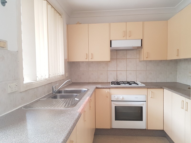 2/82 HUGHES ST, Cabramatta NSW 2166