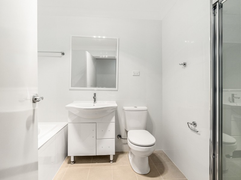 23 Little John Street, Middleton Grange NSW 2171