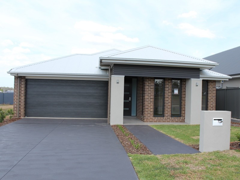 Lot 3024 Tonkin Way, Oran Park NSW 2570