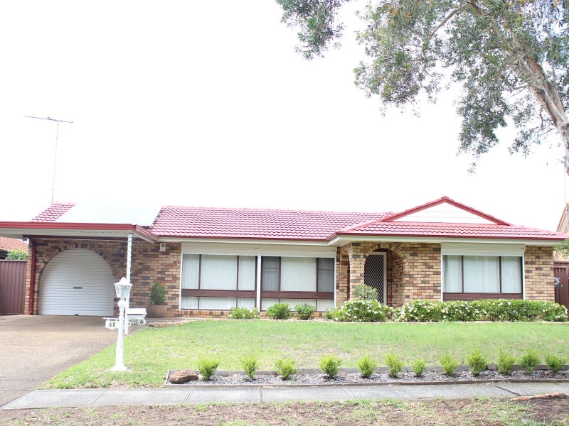68 Glen Elgin Crescent, Edensor Park NSW 2176