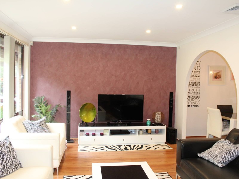 68 Glen Elgin Crescent, Edensor Park NSW 2176