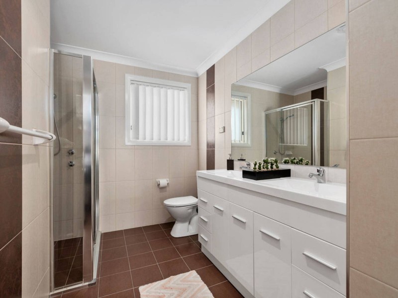 6 Elevon Street, Middleton Grange NSW 2171