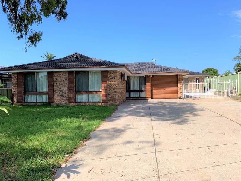 8 Strzlecki Close, Wakeley NSW 2176