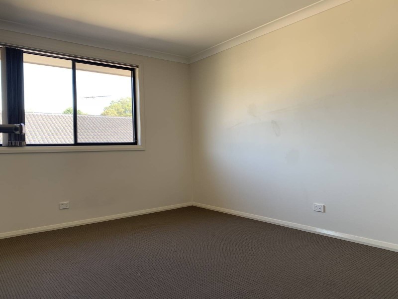 22 Affleck Gardens, Middleton Grange NSW 2171