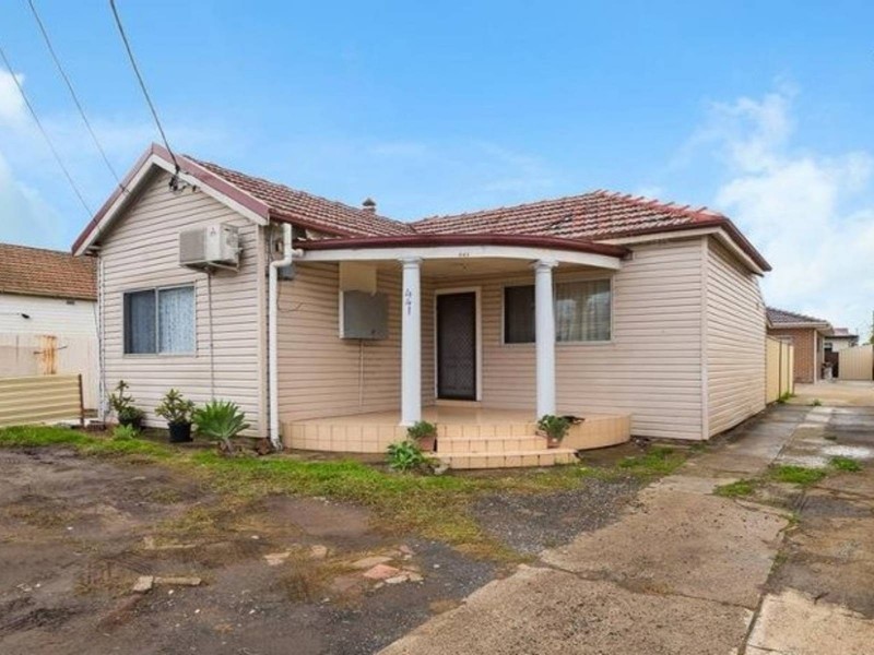 441 The Horsley Drive, Fairfield NSW 2165
