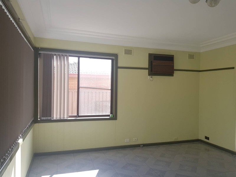 27 JAMES STREET, Fairfield East NSW 2165